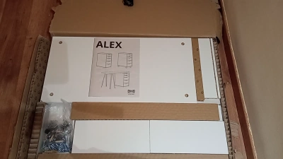 Cómo montar una mesa y cajonera de Ikea